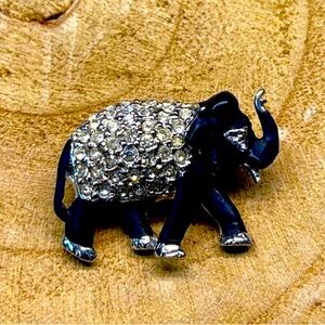 Hattie Carnegie small elephant brooch